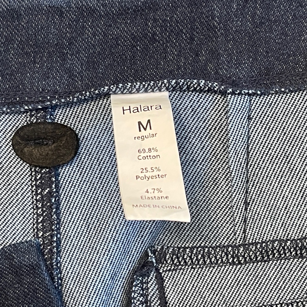 HALARA Navy Wide-Leg Jeans with Front Patch Pockets - Picture 4 of 10